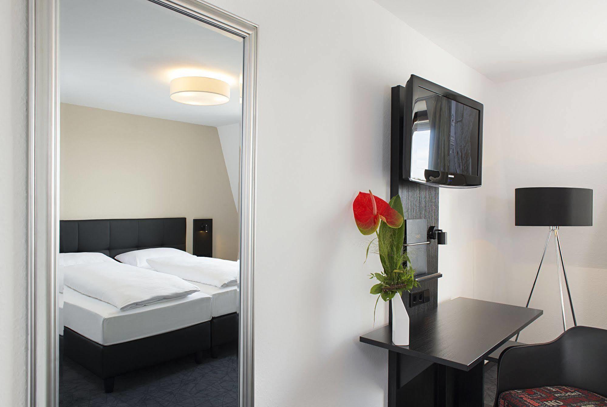 Victor'S Residenz-Hotel Muenchen Unterschleißheim Εξωτερικό φωτογραφία