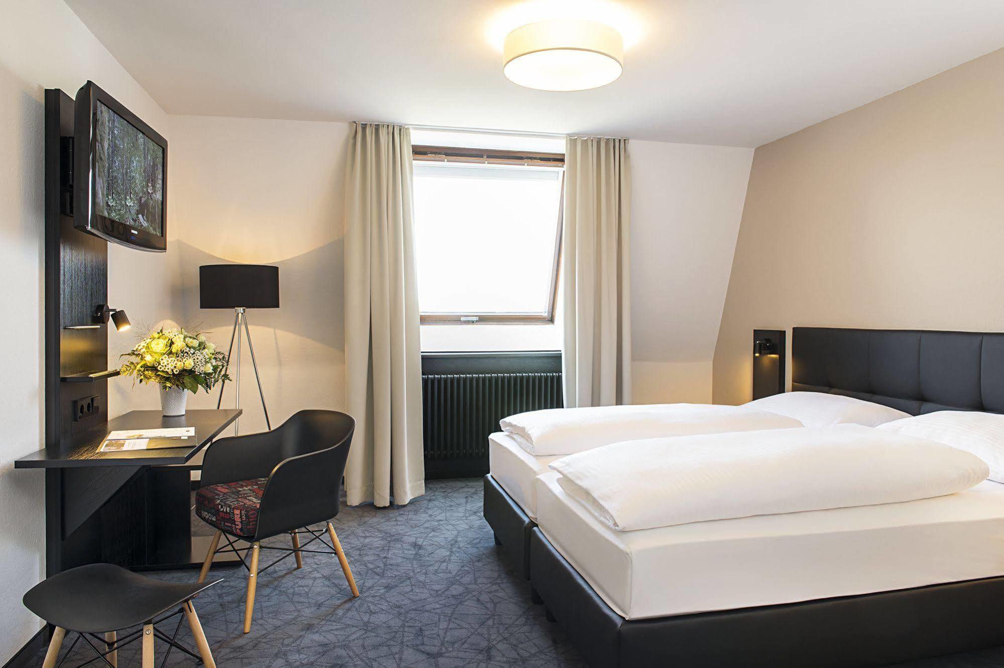 Victor'S Residenz-Hotel Muenchen Unterschleißheim Εξωτερικό φωτογραφία